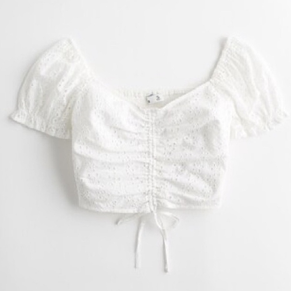 Hollister- Puff sleeve, drawstring front, good condition!